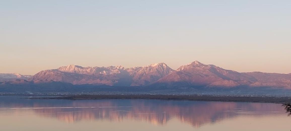 Shiroka Lake Home Экстерьер фото